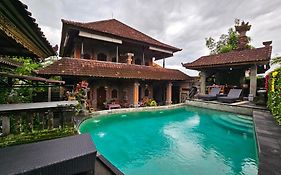Ala'S Green Lagoon